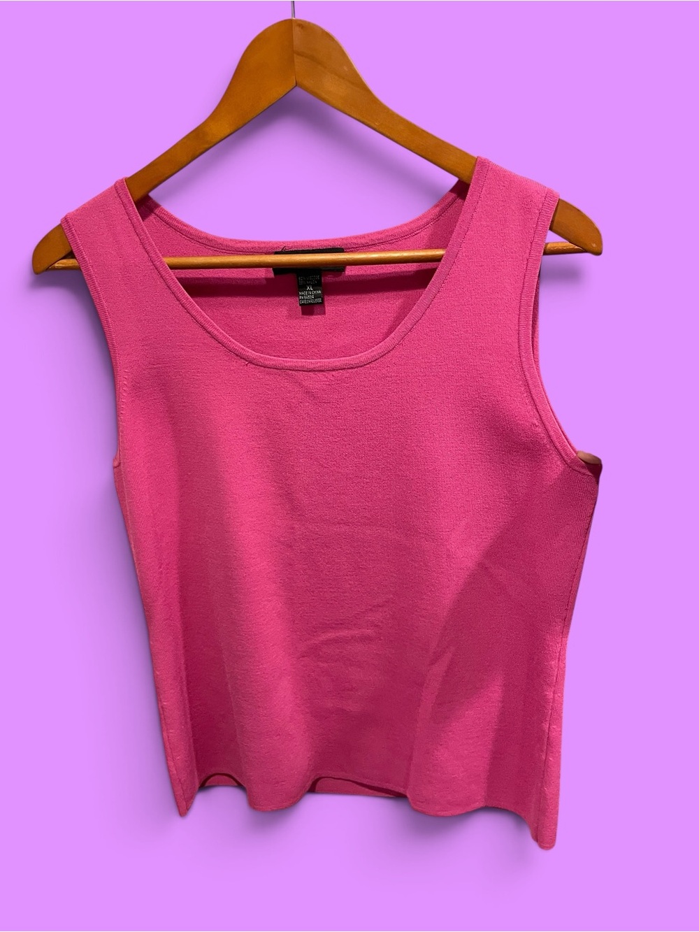 Cute pink sleeveless classic sweater flowy work office academia everyday basics